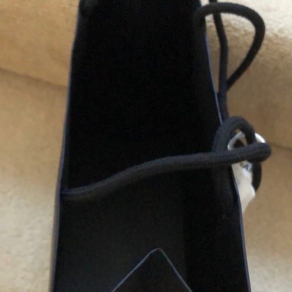 Chanel paper gift bag - Picture 4 of 6